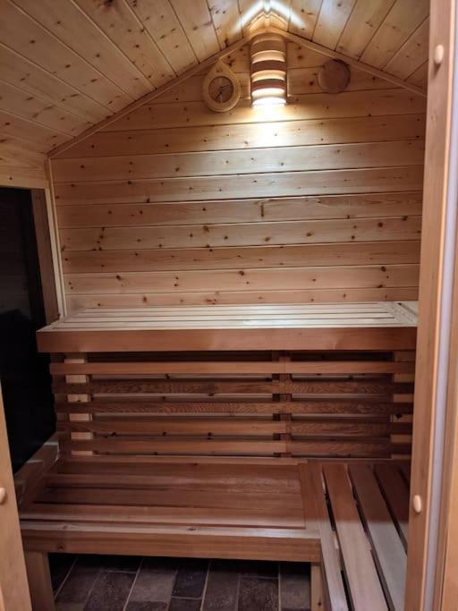 Secluded Private Cottage Hot-Tub, Sauna & Fire-Pit Carrick-on-Shannon Екстер'єр фото